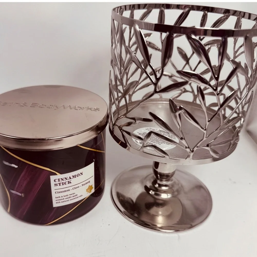 Bath & Body Work Cinnamon Stick 3WickCandle and‎ Silver Leaf Pedestal Holder New